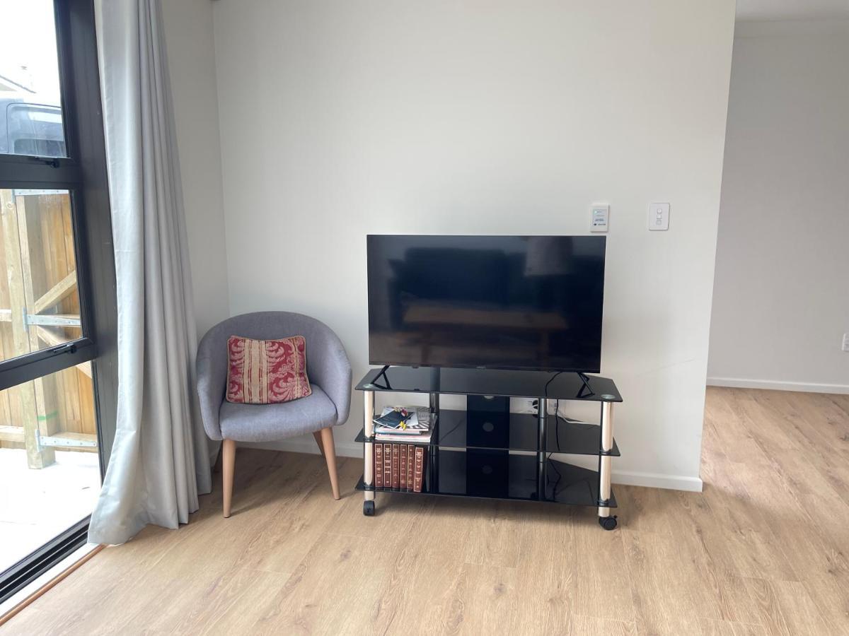 No Party Allowed, Entire Brand New 3 Bedroom Townhouse, Free Unlimited Fibre Wifi And Free Parking Wellington Dış mekan fotoğraf