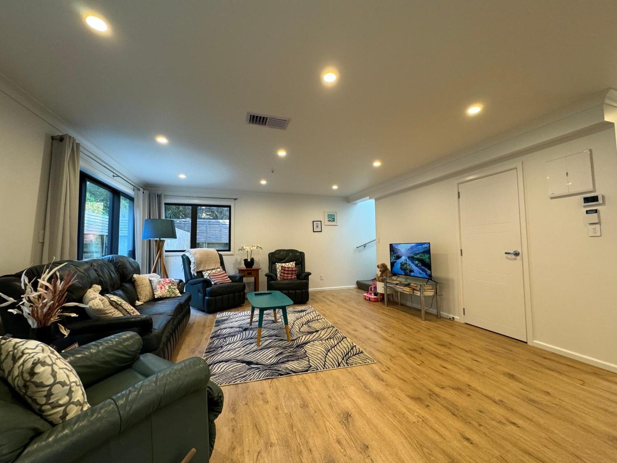 No Party Allowed, Entire Brand New 3 Bedroom Townhouse, Free Unlimited Fibre Wifi And Free Parking Wellington Dış mekan fotoğraf